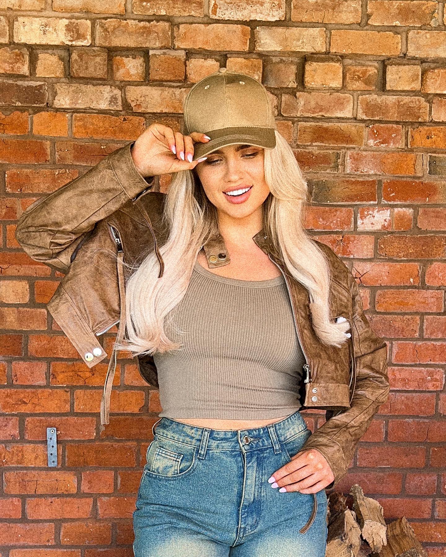 Daniella Hemsley Age: All You Need To Know 